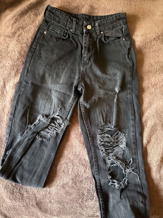 Дамски дънки с кръпки lbd