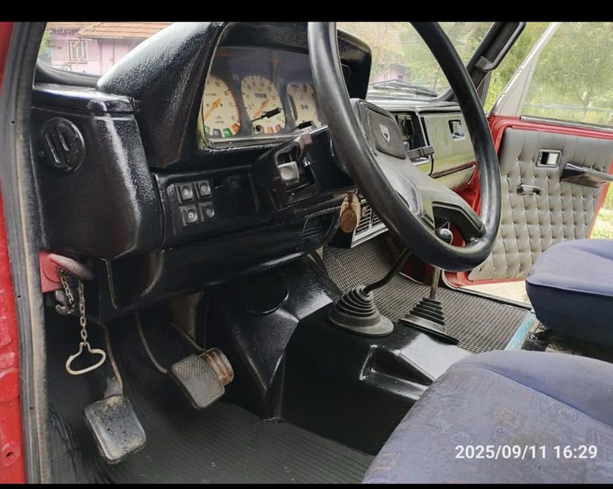 Vand Aro camioneta 320