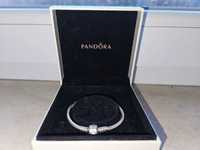 Pandora Сребърна гривна
№: 590702HV

Гривна Pandora Moments