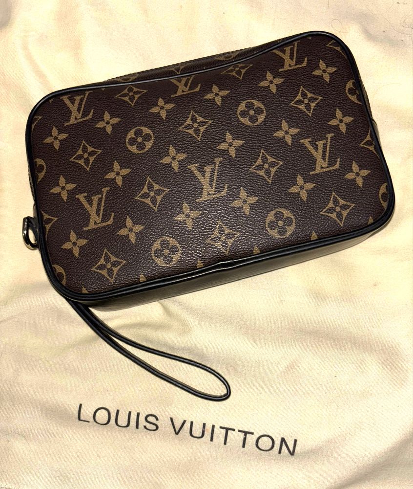 Унисекс чанта клъч Louis Vuitton