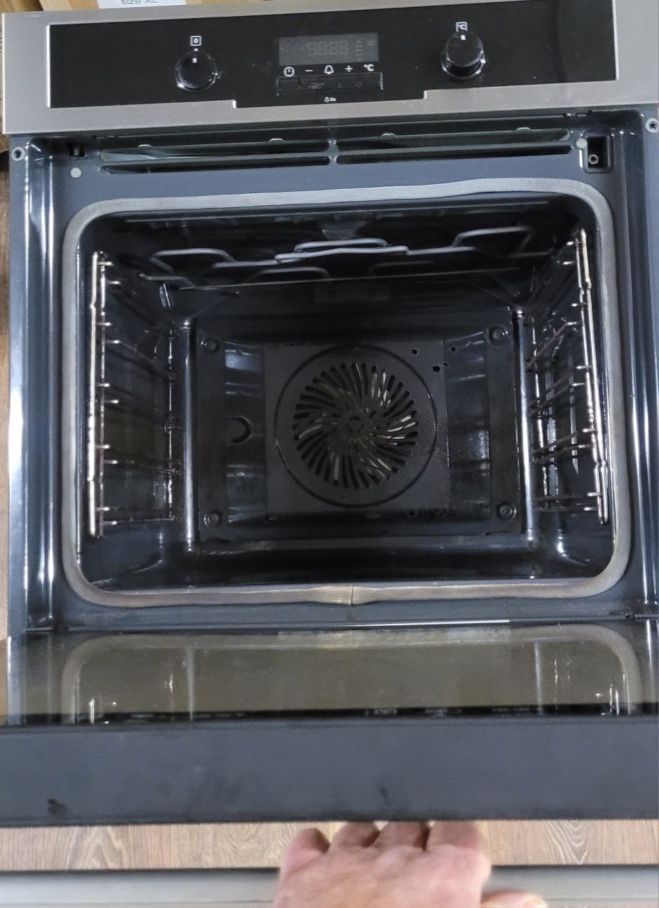 Фурна за вграждане Electrolux с пиролиза

Пиролиза.

Телескопични во