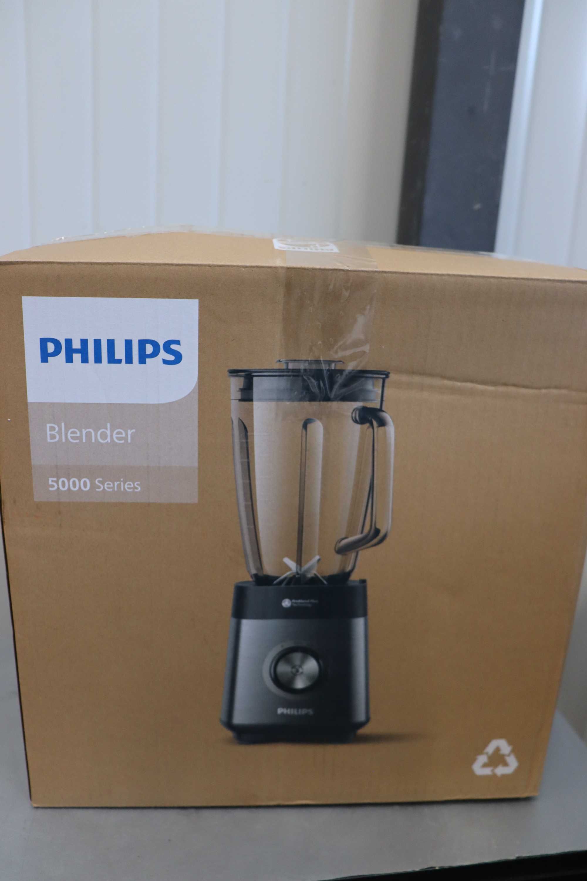 Блендер Philips серия 5000 1200W. Технология ProBlend Plus  2л