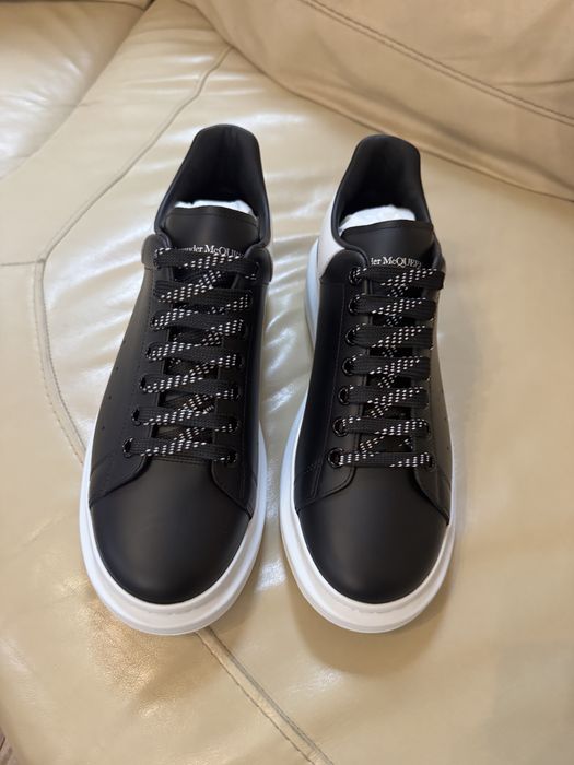 Чисто нови Alexander Mcqueen обувки