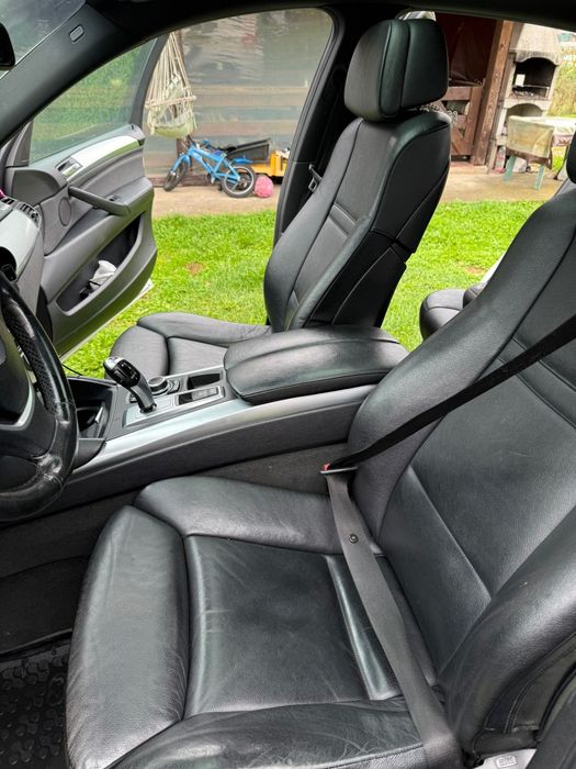 Vand BMW X6 .anul 2012