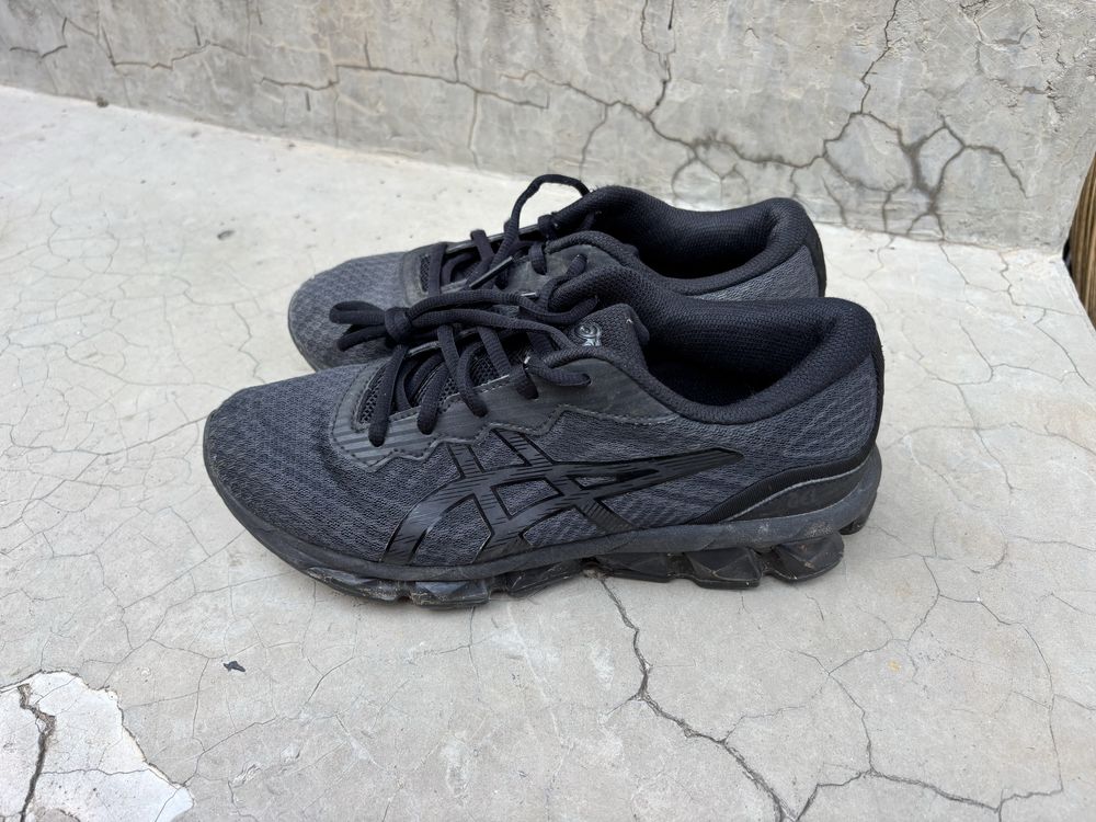 Обувки Asics