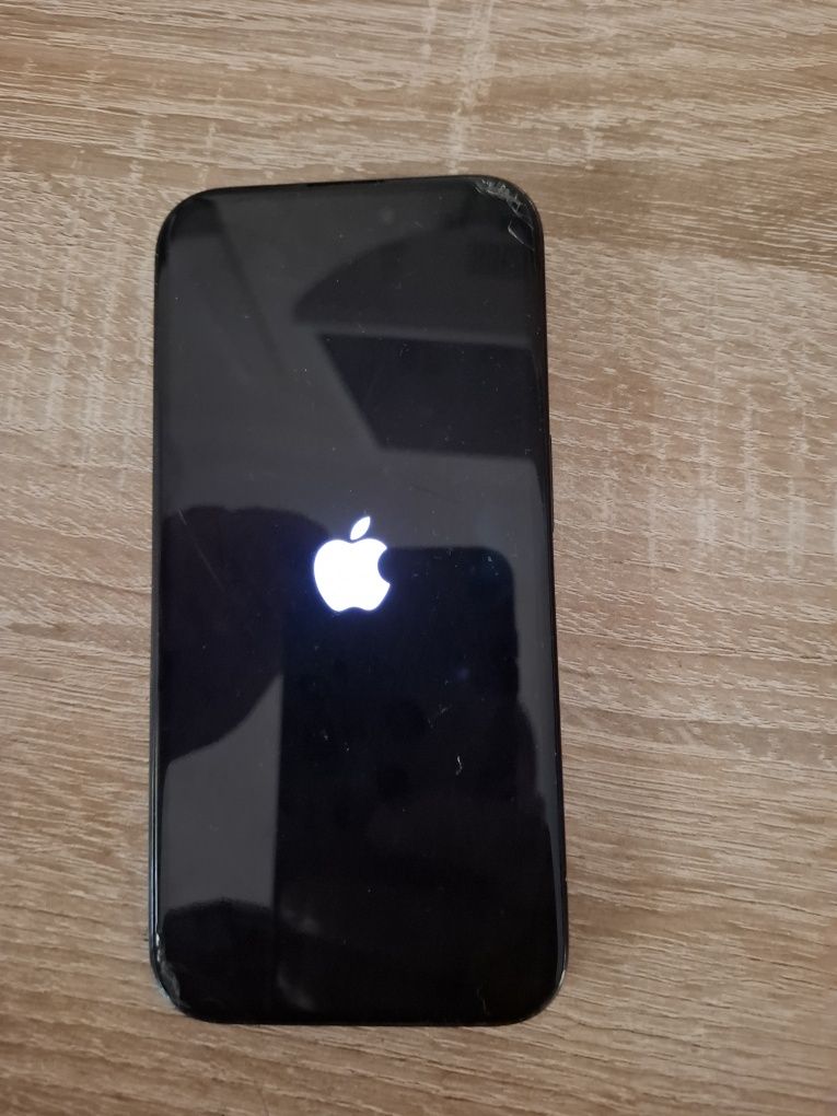 IPhone 15 pro se vinde