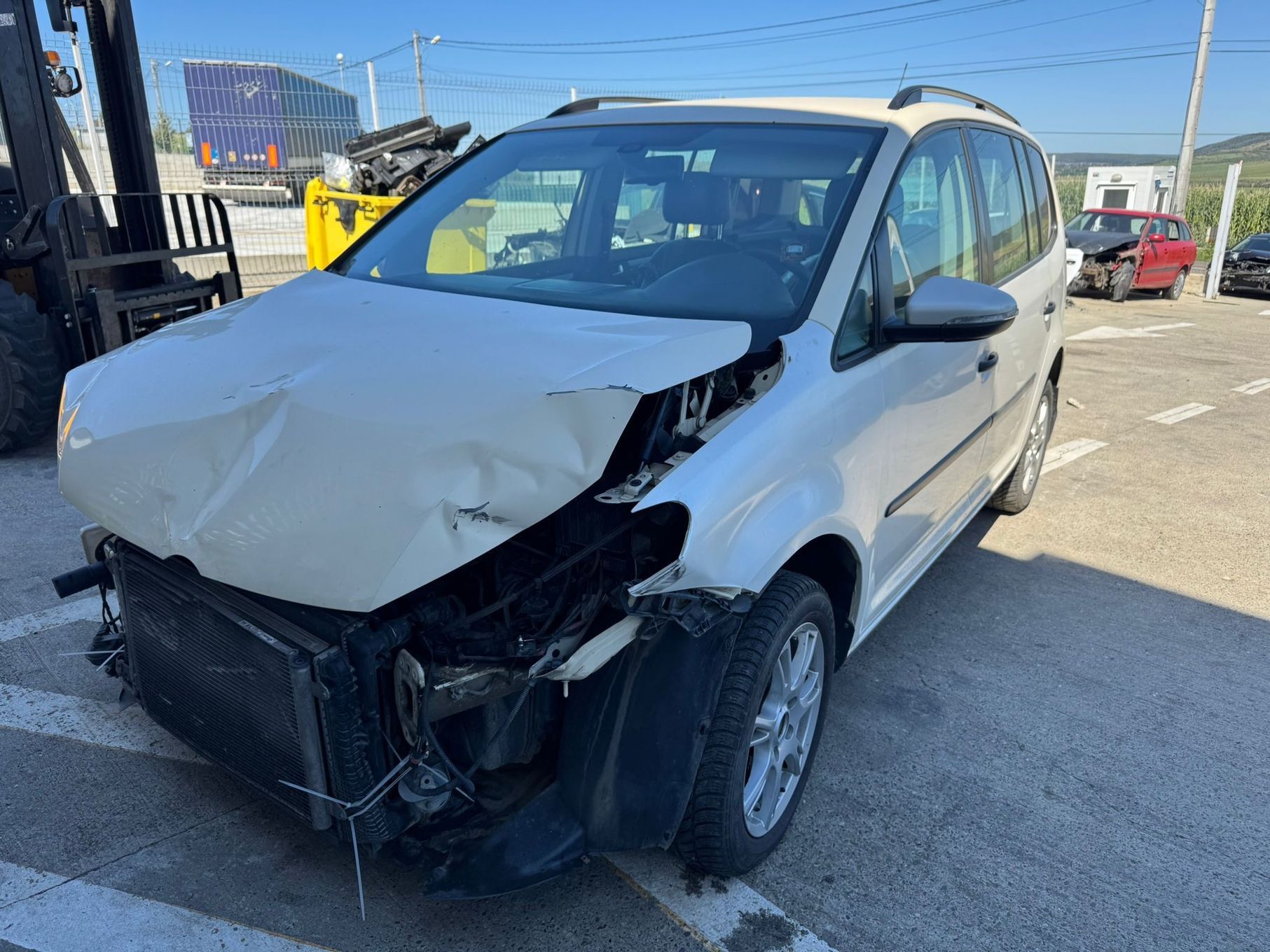 Dezmembrez / Dezmembrari / Piese / Accesorii Vw touran 2015 2.0 tdi cfhf dsg ppy stanga