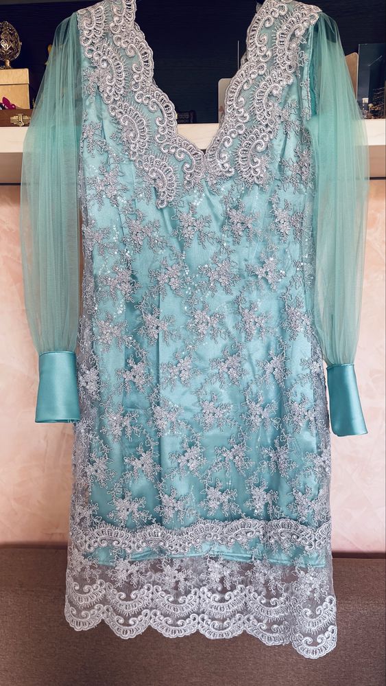 Rochie de seara, realizata manual - si cercei asortati cadou