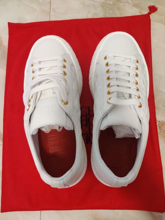 Adidași Carolina Herrera