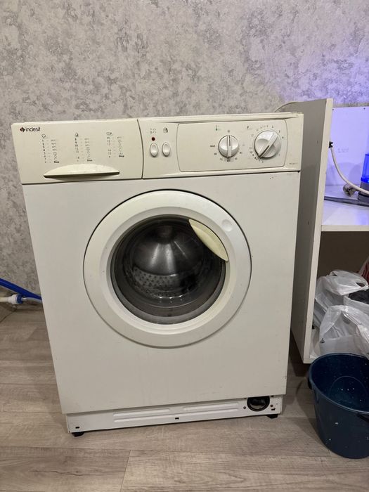 Продам стиральную машину на запчасти