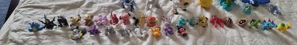 Figurine/ plusuri Pokemon /Digimon
