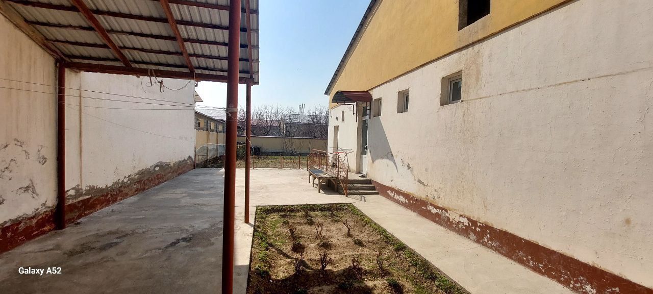 Срочно!! Учхоз Алишеробод 6 сотих 4 хонали намунавий котедж сотилади