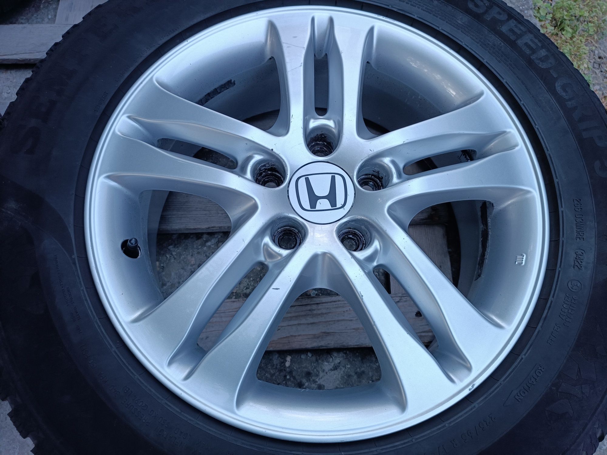 Лети джанти 17ки 5х114.3 Honda + зимни гуми 225/65/17 Semperit