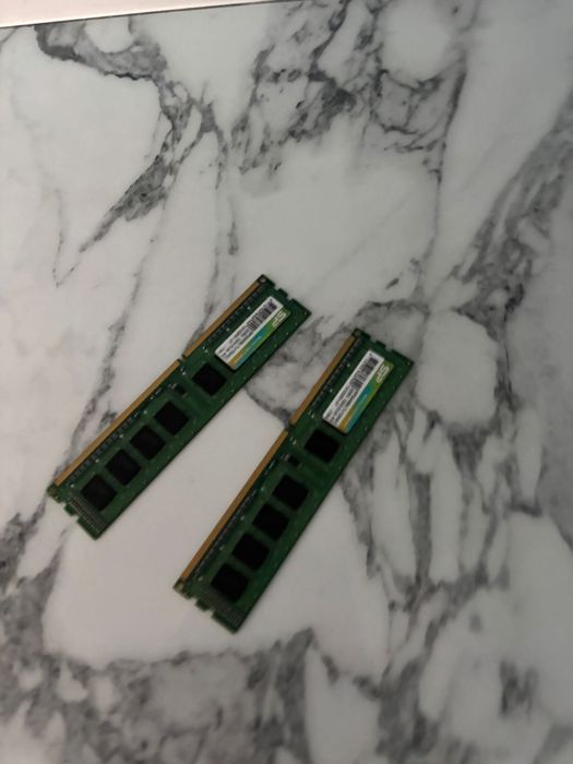 Озу DDR 3 плашки по 4 гб