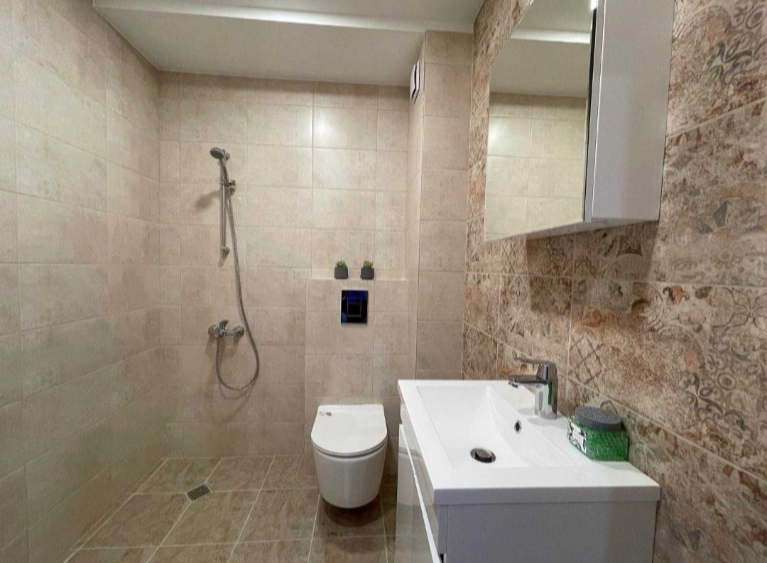 Дава се под наем Тристаен апартамент в София, Овча купел - 100 кв.м за 765 € - Снимка #2