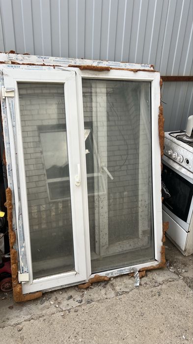 Продам пластиковое окно