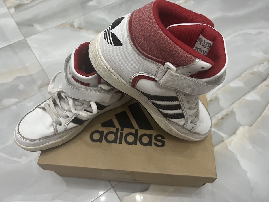 Кроссовки Адидас Весна/Осень 5000