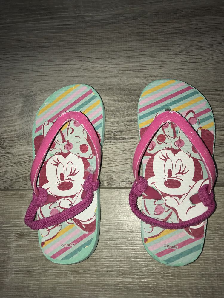 Slapi pentru plaja  Disney cu Minnie 15 cm