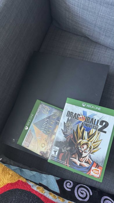 Xbox One cu TitanFall si Assasin's Creed