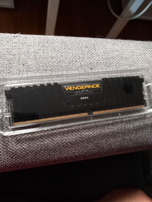 RAM 32 gb Vengeance LPX DDR 4