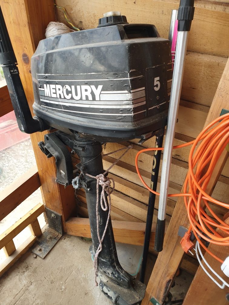 Motor barcă Mercury 5 cp