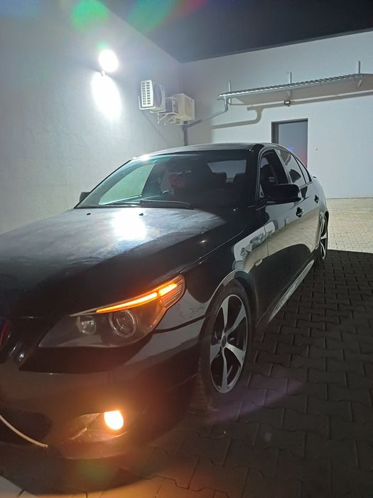 Vând e 60 525 nu are nici o problema motor m57 cutie manuala de cai 17