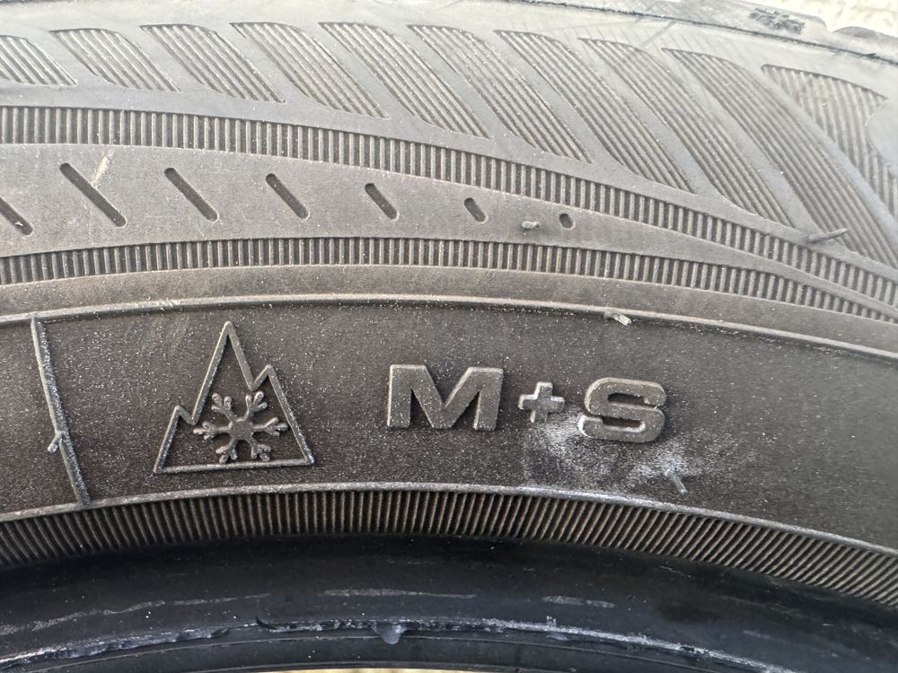 Автомобилни гуми 195 55 16 Goodyear