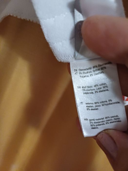 Sutiene noi 95 B,albe