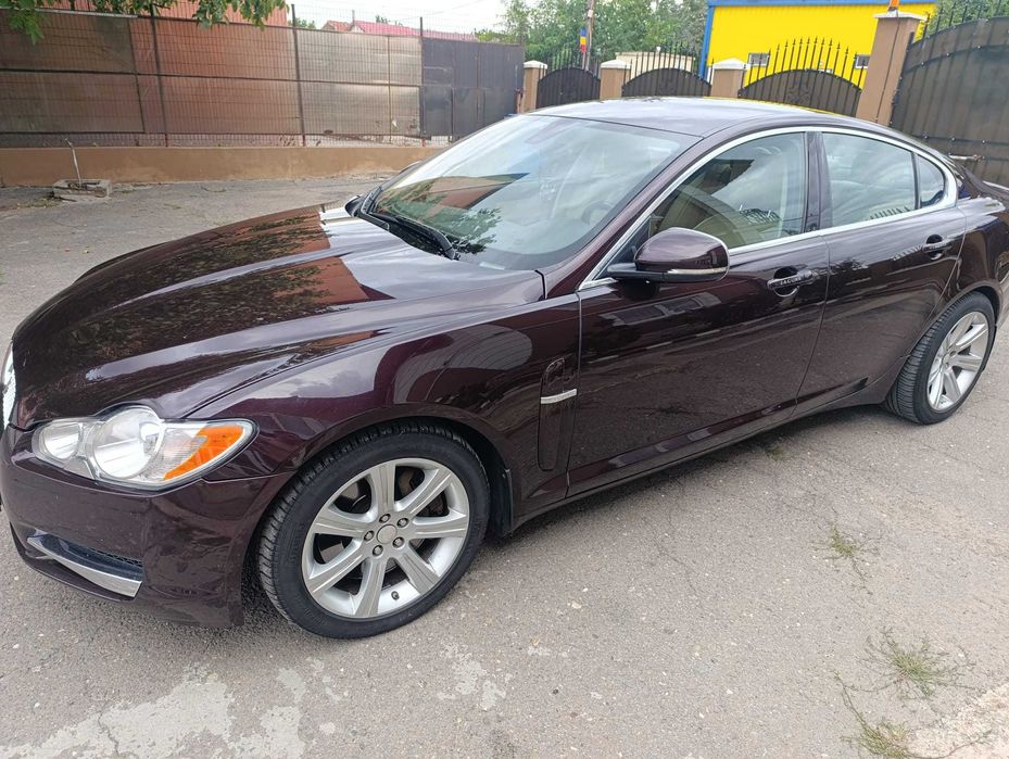 Jaguar XF 2011 impecabil