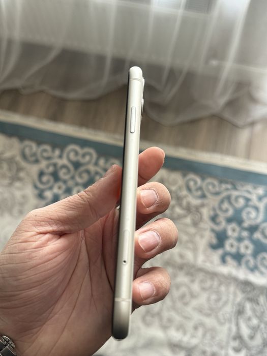 Продается айфон 11 128гб