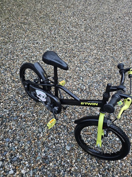 Bicicleta copii Btwin Robot 500 16" + casca + rotile ajutatoare Cube