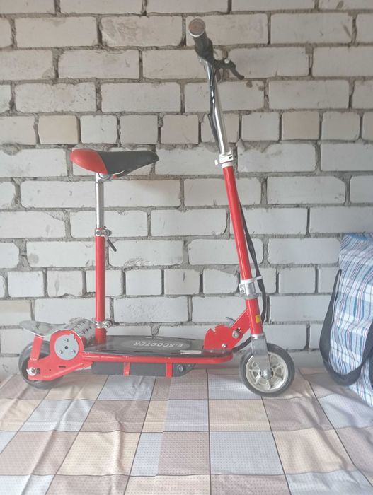 Продам детский электро самокат