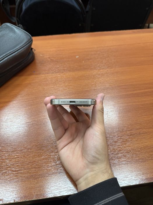iPhone 15 Pro Natural 2-sim