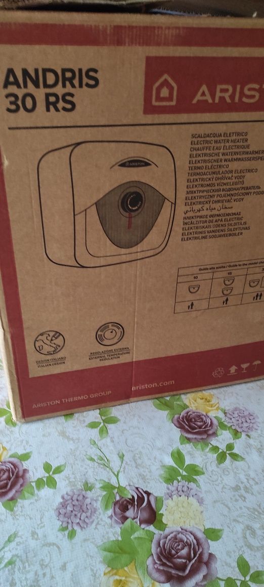 Boiler electric Ariston 30 litrii