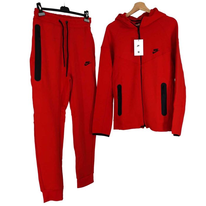 NIKE Tech Rosu - de primavara S,M,L - verificare colet