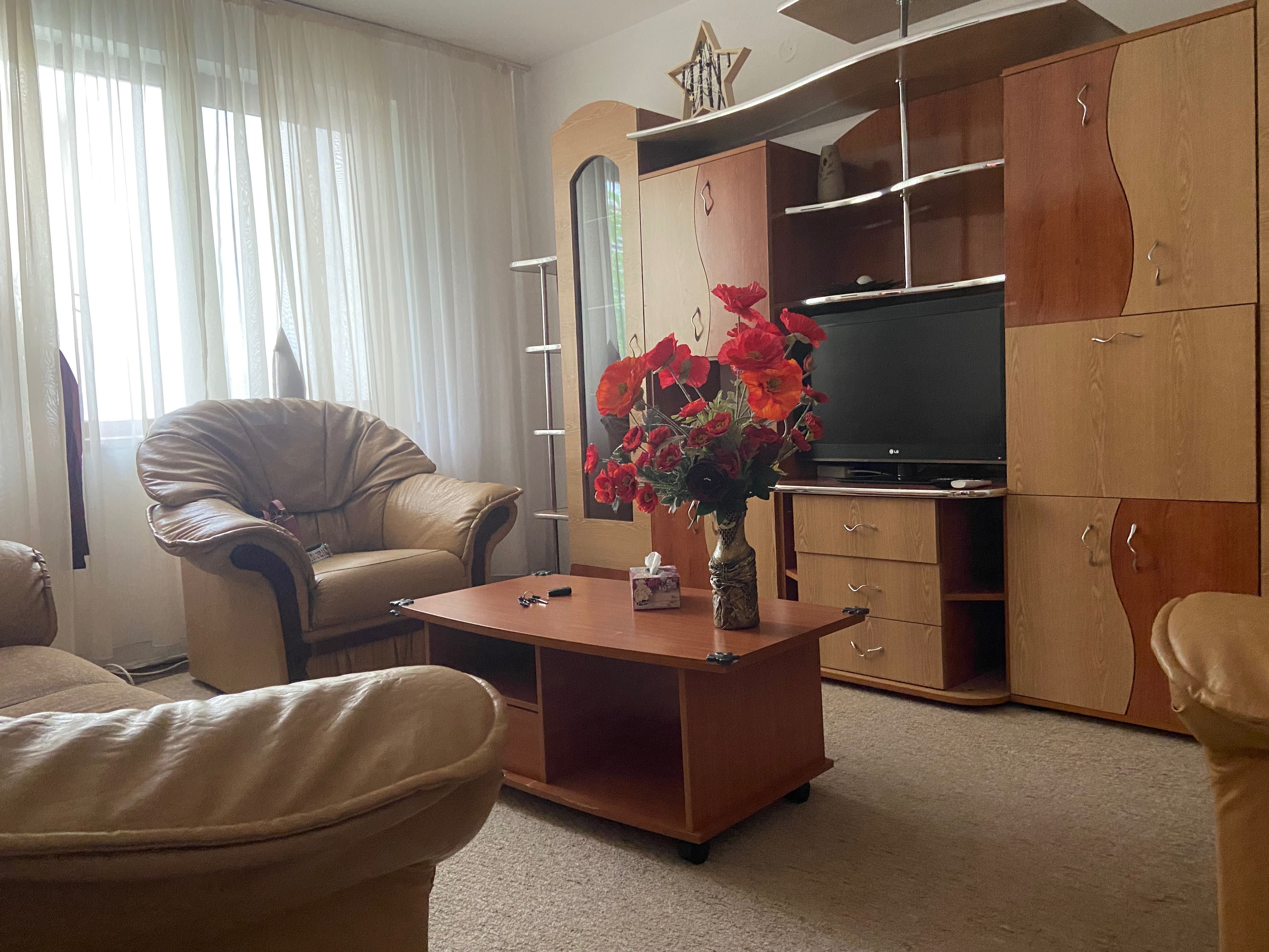 Închiriez apartament ULTRACENTRAL