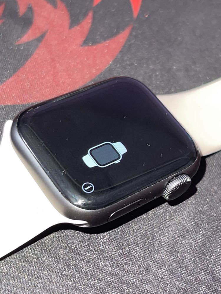 Apple watch(applewatch) Seria 4 CA NOU