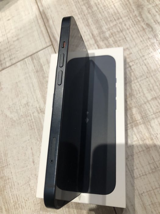 Много запазен iphone 13 midnight 128gb