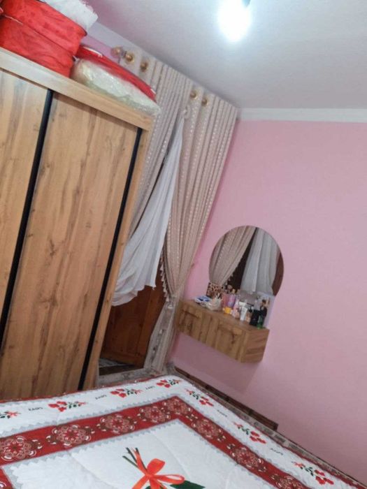 3 xonala kvartira sotiladi