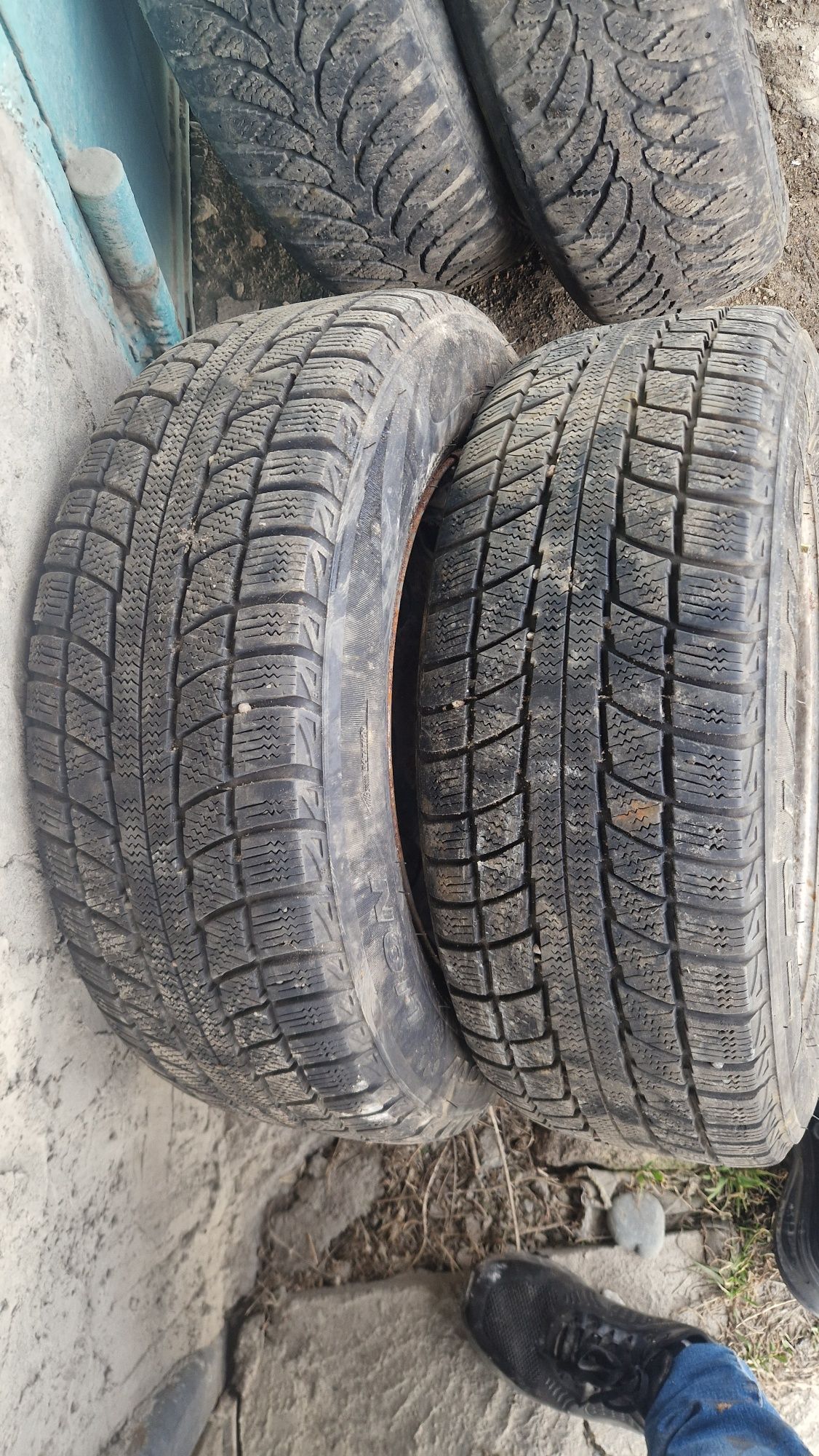 Резина с дисками Triangle и Cordiant 205/65 r15 4 колеса