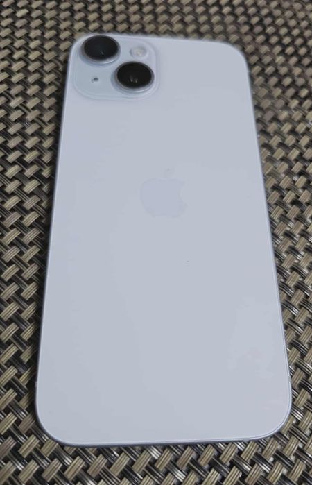 Продавам Iphon 15 256GB