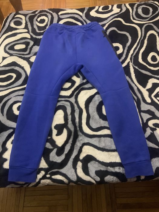 Pantaloni nike tech pentru barbati