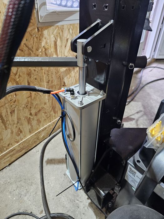 Masina dejantat anvelope