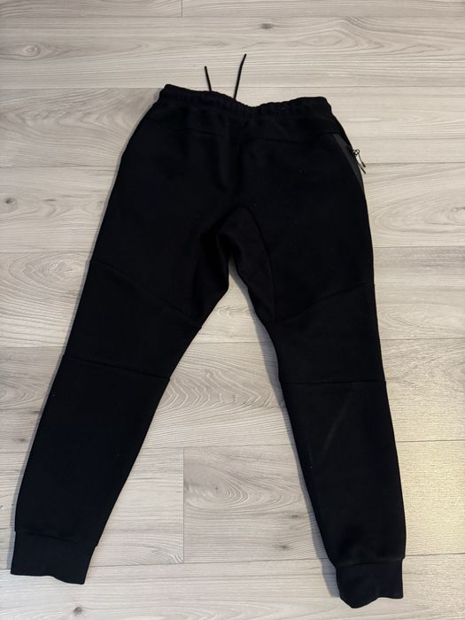 Pantaloni de trening nike tech fleece
