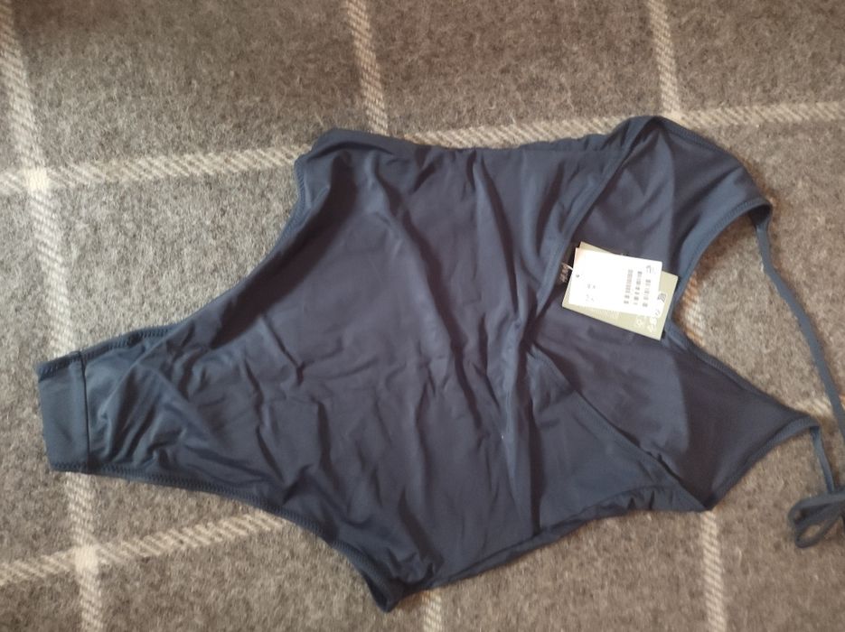 Цял бански от H&M