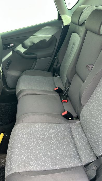 Vand Seat altea 1.9  an 2005 ………..