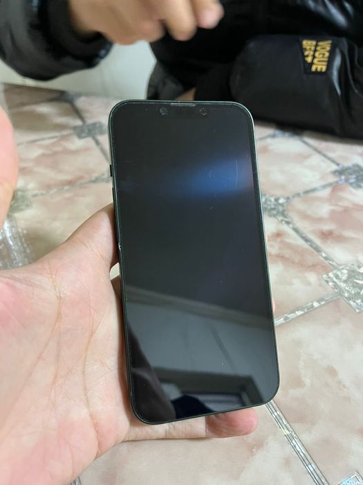 Продам iphone 13 128GB