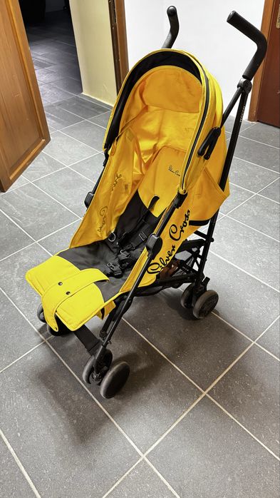 Коляска трость но ложится до конца