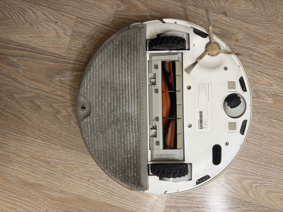 Продаю робот-пылесос Dreame Robot Vacuum-Mop F9