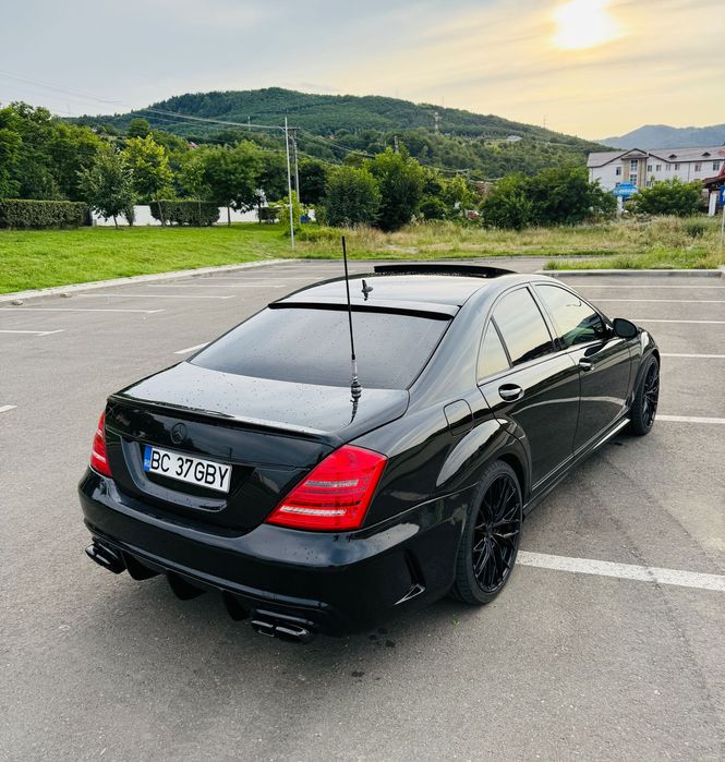 Mercedes S class W221